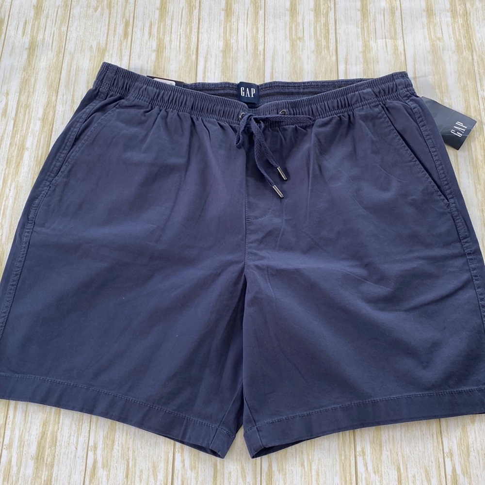 Men’s GAP pull on shorts